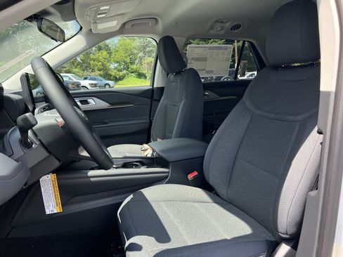 New 2026 Ford Explorer Active AWD/4WD image 13