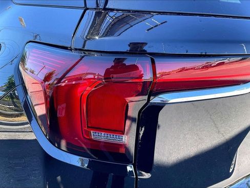 Used 2026 GMC Terrain Elevation FWD image 28