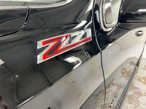 Used 2021 Chevrolet Tahoe Z71 w/ Luxury Package image 27