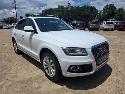 Used 2016 Audi Q5 2.0T Premium Plus w/ Technology Package AWD/4WD image 3