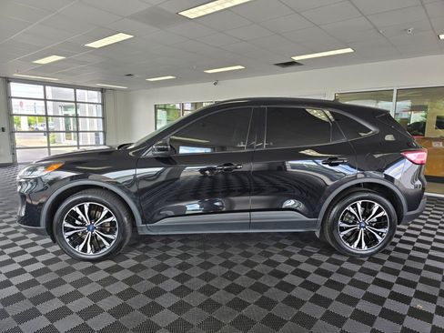 Used 2021 Ford Escape SEL w/ Technology Package AWD/4WD image 6