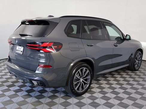 Used 2026 BMW X5 sDrive40i w/ M Sport Package RWD image 2