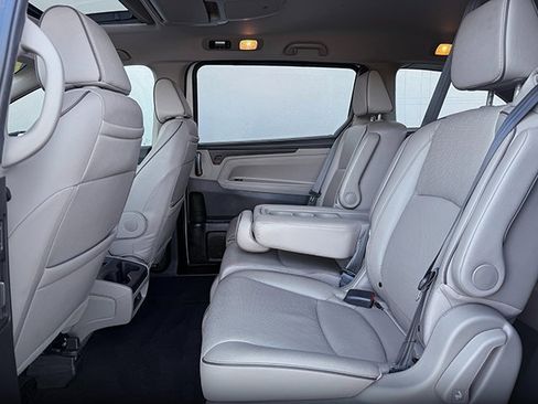 Used 2024 Honda Odyssey Elite image 26