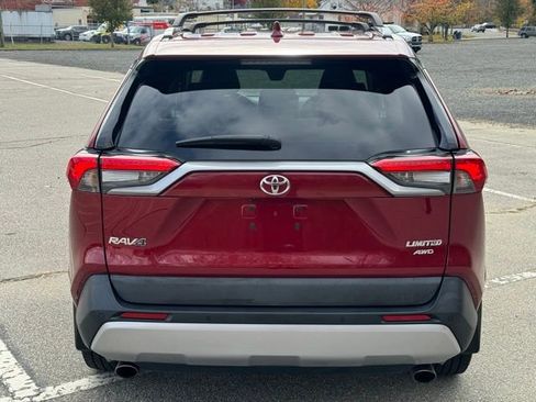Used 2020 Toyota RAV4 Limited image 6