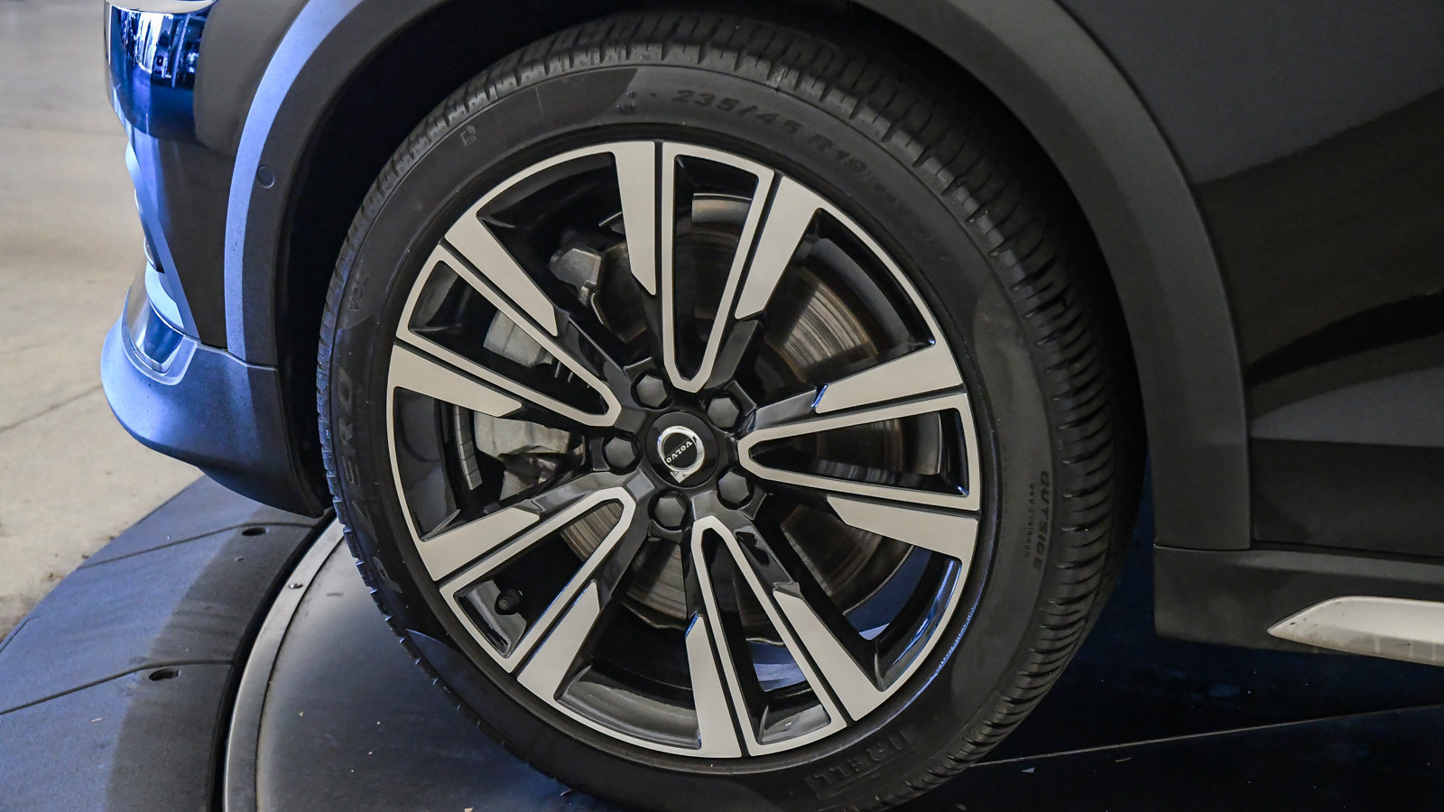 Certified 2025 Volvo V60 B5 Cross Country Ultra AWD/4WD image 10