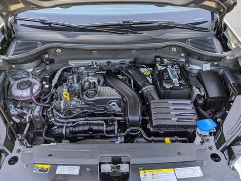 Used 2022 Volkswagen Taos SE image 21