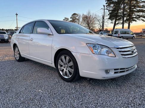 Used 2005 Toyota Avalon XL image 5