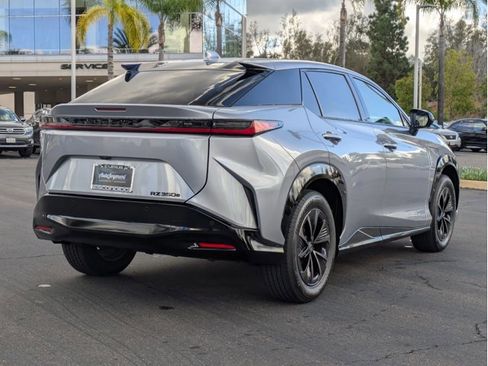New 2026 Lexus RZ 450e 350e PREMIUM image 5
