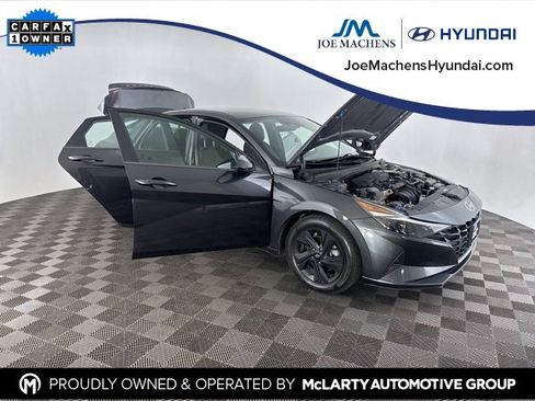 Certified 2022 Hyundai Elantra SEL image 14