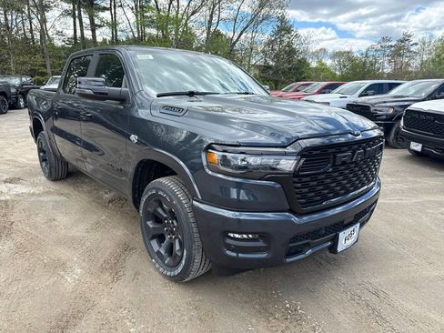 New 2026 RAM 1500 4x4 Crew Cab image 7