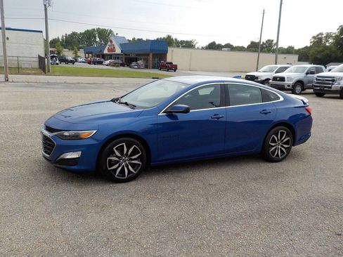 Used 2023 Chevrolet Malibu RS FWD image 1