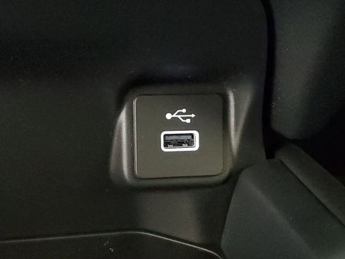 Certified 2025 Honda HR-V Sport image 7
