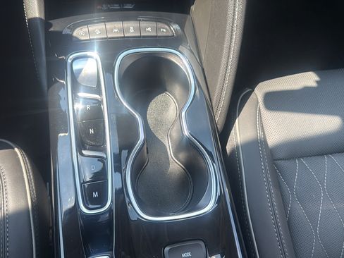 Used 2023 Buick Envision Avenir AWD/4WD image 35