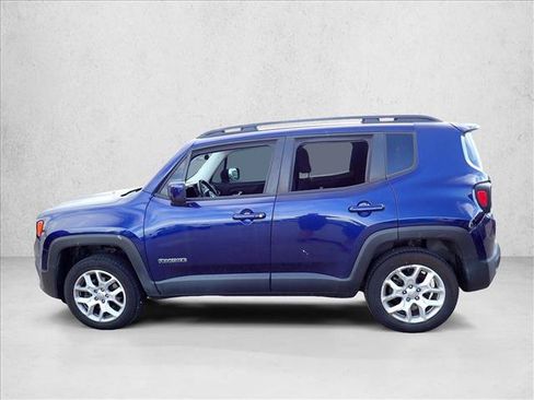Used 2016 Jeep Renegade Latitude w/ Cold Weather Group AWD/4WD image 7