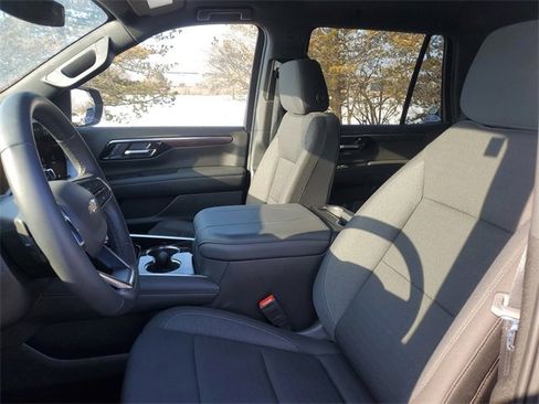 Used 2025 Chevrolet Tahoe LS image 15