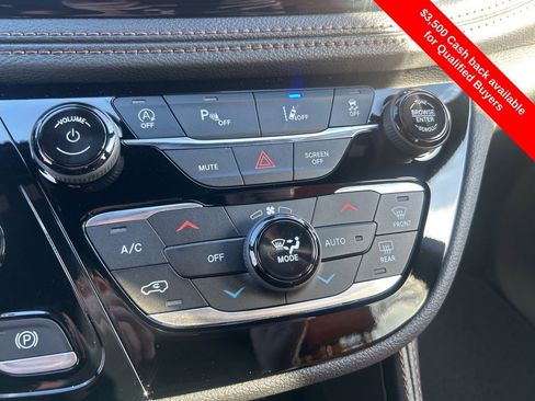 New 2026 Chrysler Pacifica Pinnacle w/ Trailer Tow Group image 15