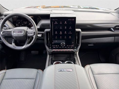 Used 2025 GMC Yukon AT4 w/ AT4 Premium Package image 12
