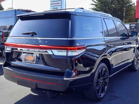 Used 2023 Lincoln Navigator Reserve image 25