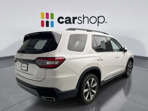 Used 2023 Honda Pilot Elite image 5