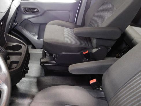 Used 2018 Ford Transit 150 XLT image 49