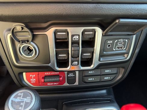 Used 2025 Jeep Wrangler Unlimited Sport S 4xe image 25