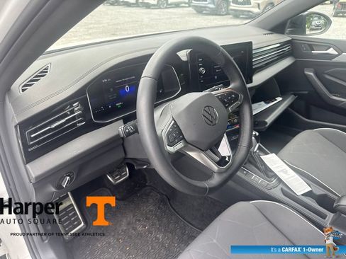 Used 2025 Volkswagen Jetta Sport FWD image 14