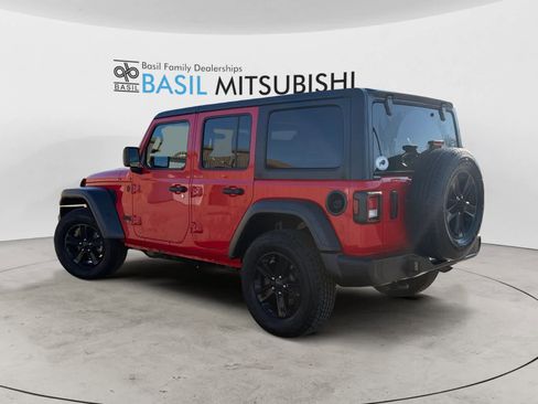 Used 2020 Jeep Wrangler Unlimited Sport image 3