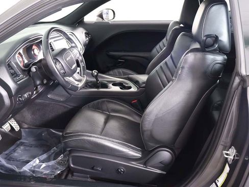 Used 2016 Dodge Challenger SRT Hellcat image 30