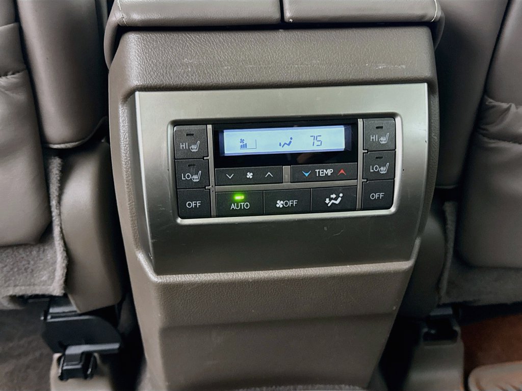 Used 2017 Lexus GX 460 Premium w/ Premium Package AWD/4WD image 32