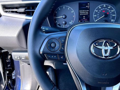 Used 2024 Toyota Corolla SE w/ SE Premium Package FWD image 22