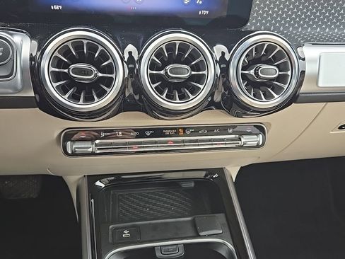 Used 2025 Mercedes-Benz EQB 350 4MATIC SUV image 10