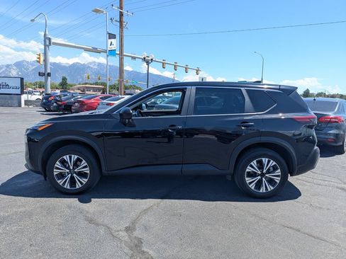 Used 2023 Nissan Rogue SV AWD/4WD image 8