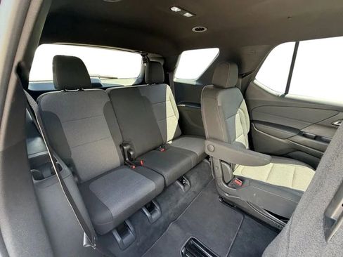 Used 2022 Chevrolet Traverse LT AWD/4WD image 32