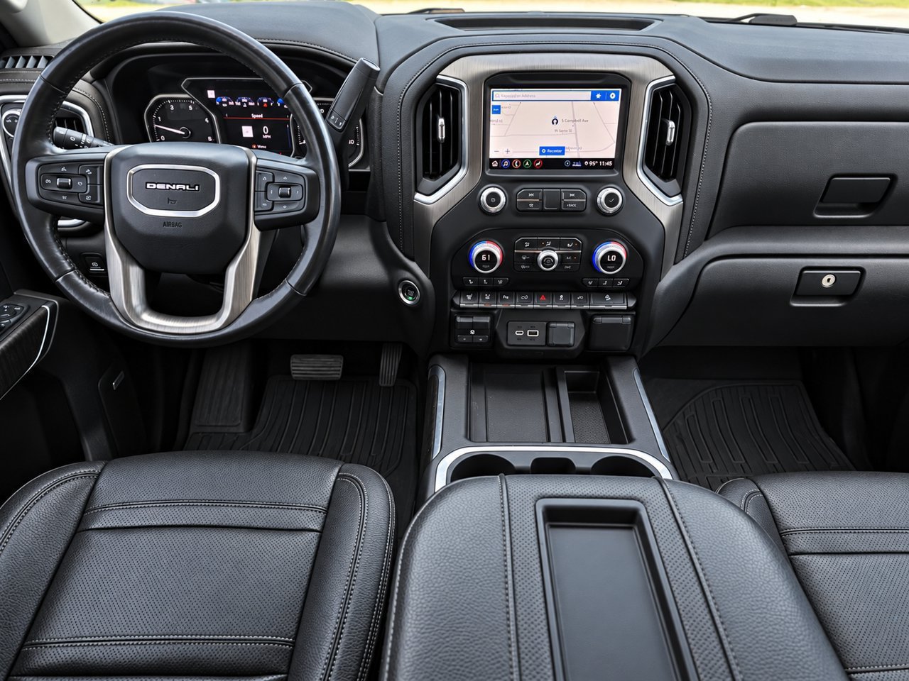 Certified 2020 GMC Sierra 2500 Denali w/ Denali Ultimate Package AWD/4WD image 32