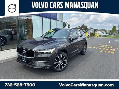 Certified 2022 Volvo XC60 B5 Momentum w/ Advanced Package