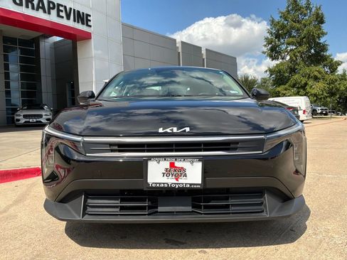 Used 2025 Kia K4 FWD image 3