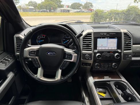 Used 2017 Ford F250 Platinum AWD/4WD image 12