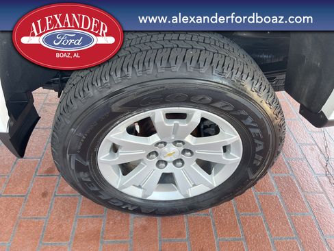 Used 2018 Chevrolet Colorado LT RWD image 9