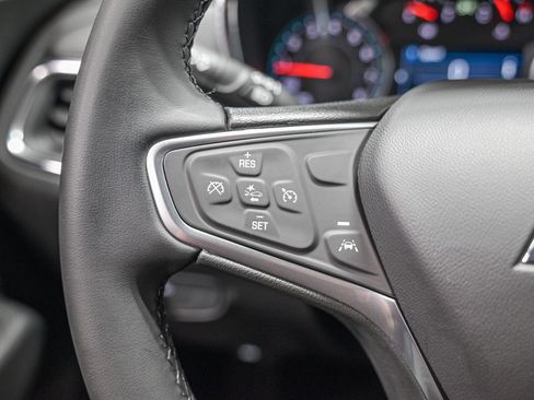 Used 2023 Chevrolet Equinox LT AWD/4WD image 19