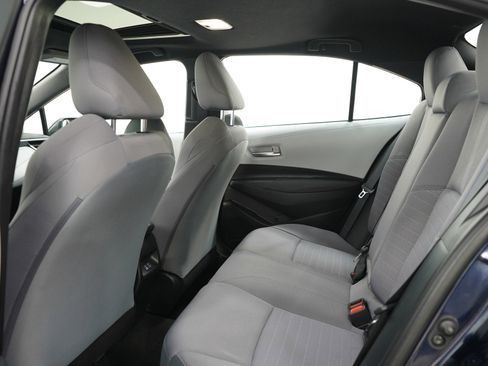 Used 2024 Toyota Corolla SE w/ SE Premium Package image 13