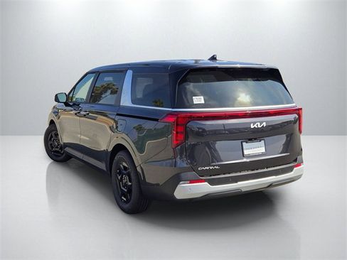 New 2026 Kia Carnival image 6
