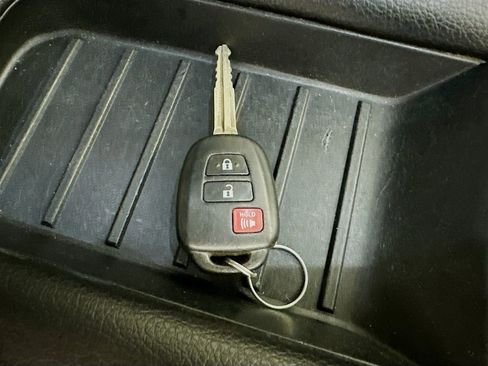 Used 2021 Toyota Tundra SR5 image 38