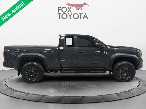 Used 2026 Toyota Tacoma SR5 RWD image 7