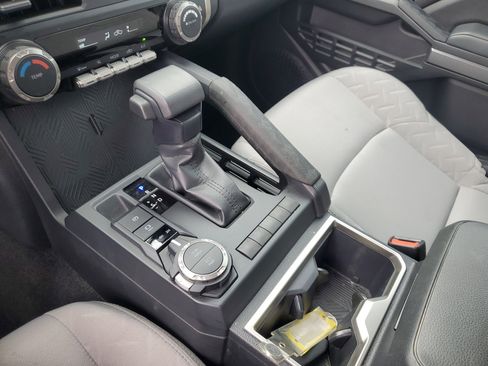 Used 2025 Toyota Tacoma SR5 image 22