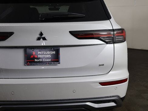 New 2026 Mitsubishi Outlander SE FWD image 18