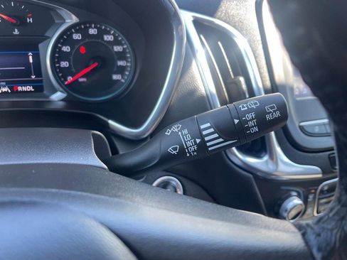 Used 2021 Chevrolet Equinox LT AWD/4WD image 29