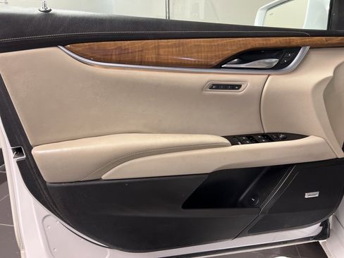 Used 2018 Cadillac XTS Luxury w/ Driver Awareness Package image 29