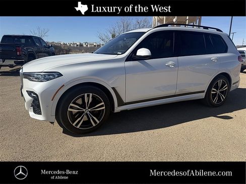 Used 2022 BMW X7 xDrive40i w/ M Sport Package image 1