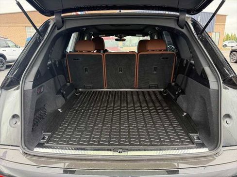 Used 2021 Audi Q7 2.0T Premium Plus w/ Executive Package image 5