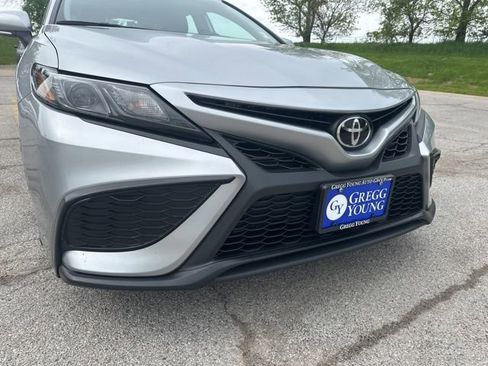 Used 2024 Toyota Camry SE FWD image 11